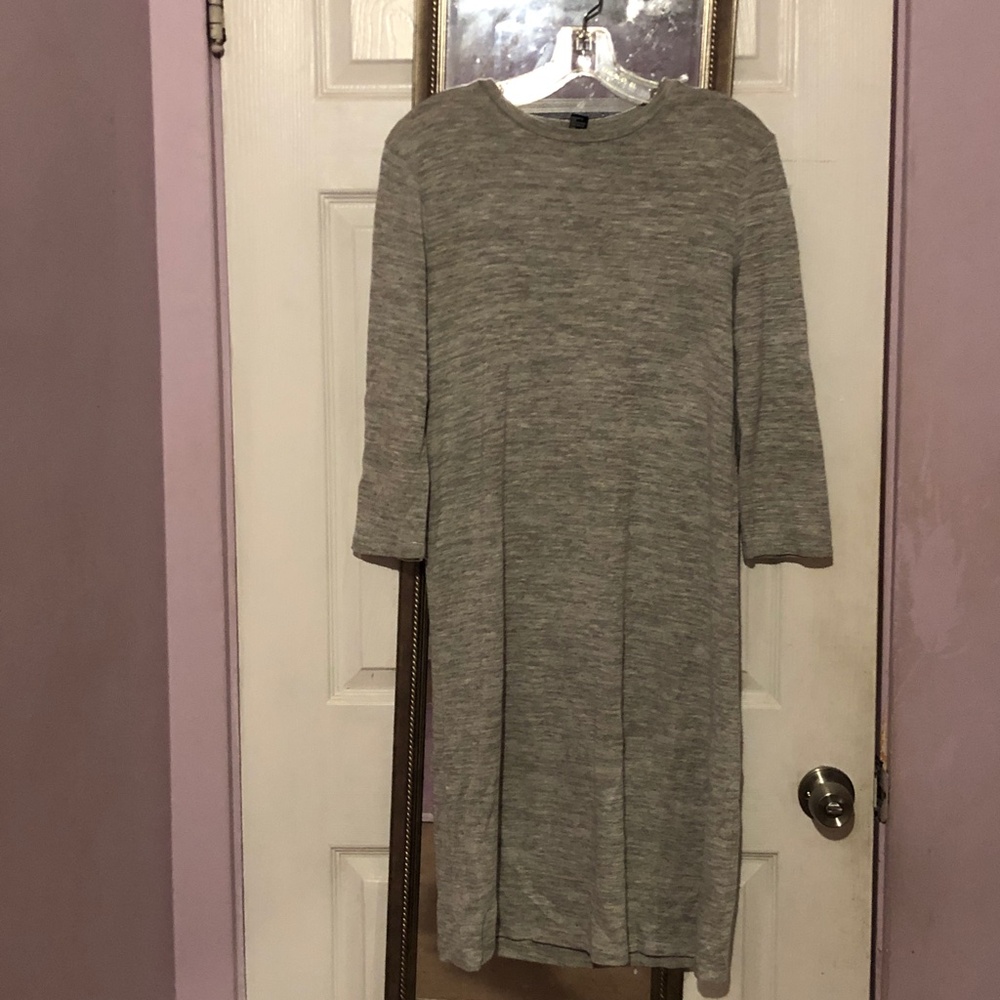 Modest Basic Everyday Comfortable Knee Length Mid… - image 8